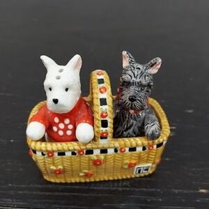 Mary Engelbreit Scottie Westie Dog Salt and Pepper Shakers Basket Set 2002